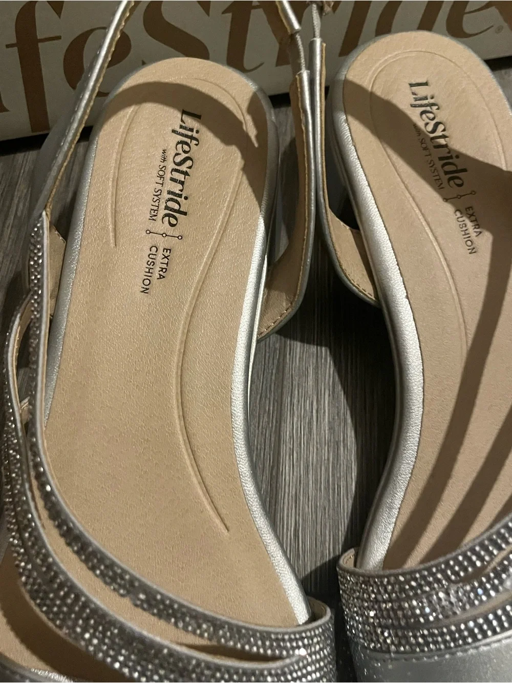 Life Stride shiny silver